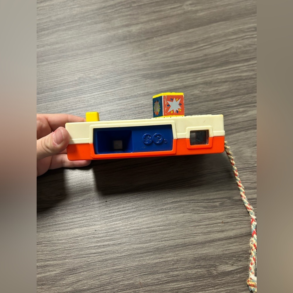 Vintage Fisher Price Pocket Camera A Trip to the Zoo Tested And Works